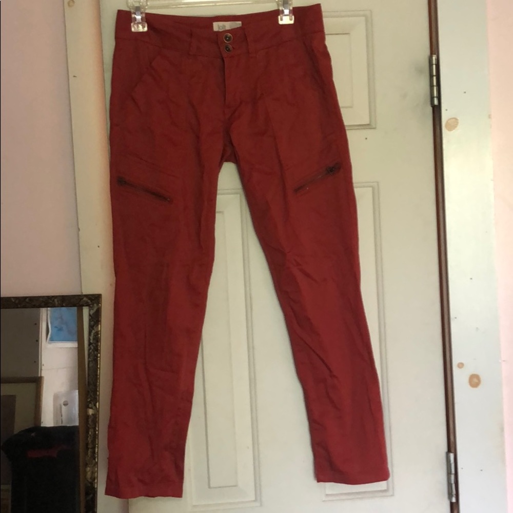 Never-worn jolt brand women’s pants